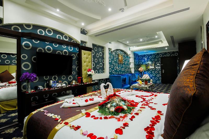 Rest Night Hotel Apartment- Alhamra - Oda