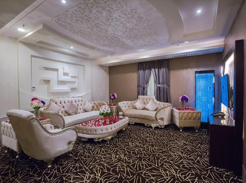 Rest Night Hotel Apartment- Alhamra - Oda