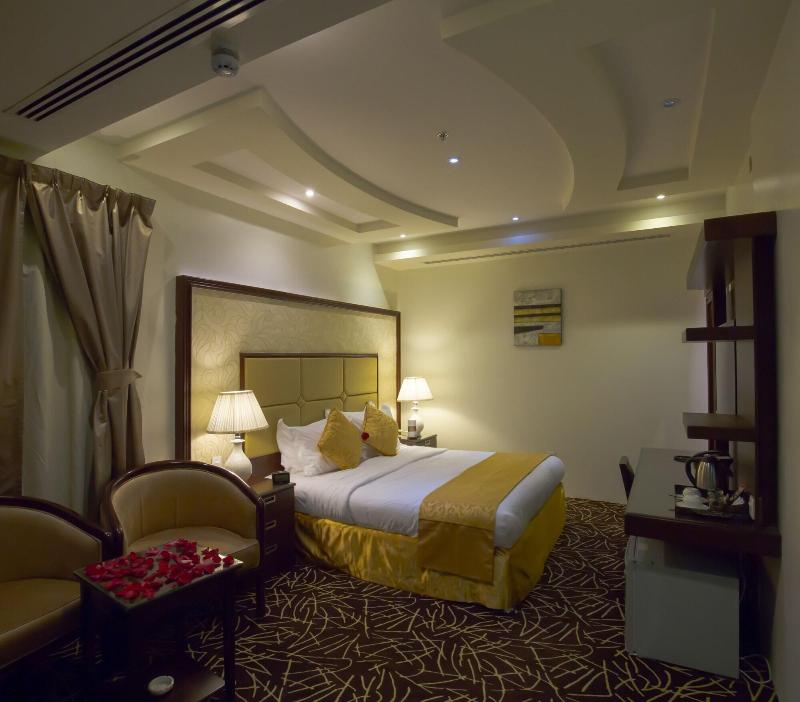 Rest Night Hotel Apartment- Alhamra - Oda