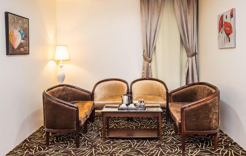 Rest Night Hotel Apartment- Alhamra - Oda