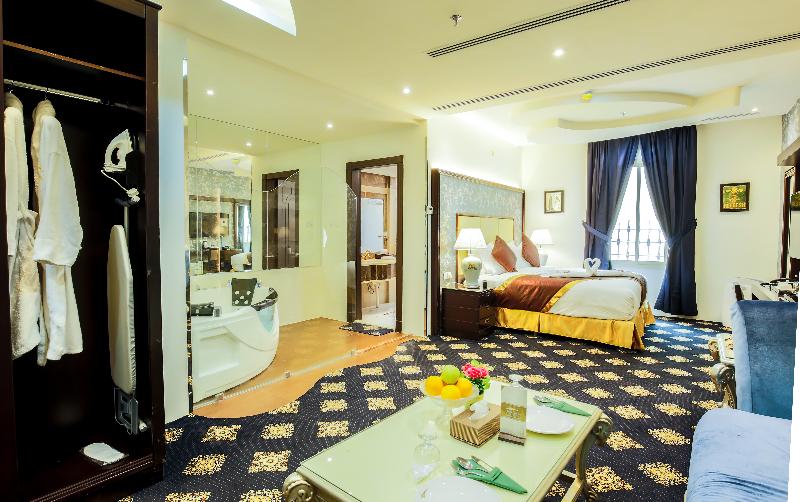 Rest Night Hotel Apartment- Alhamra - Oda