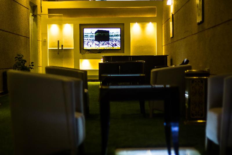 Rest Night Hotel Apartment- Alhamra - Havuz