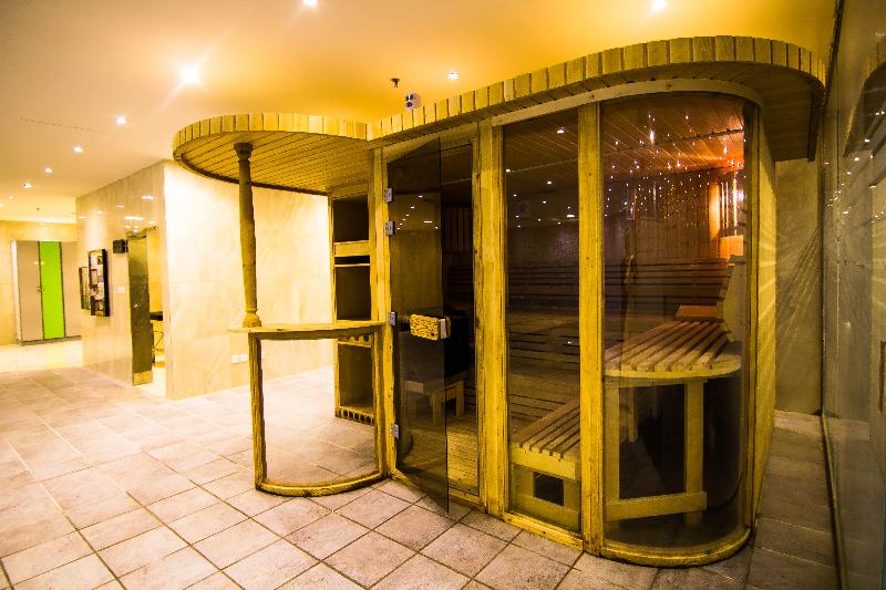 Rest Night Hotel Apartment- Alhamra - Havuz