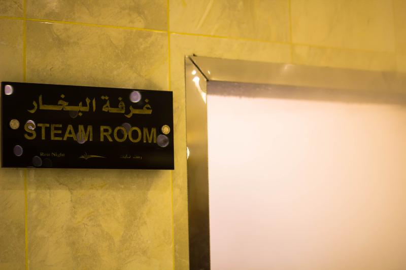Rest Night Hotel Apartment- Alhamra - Havuz