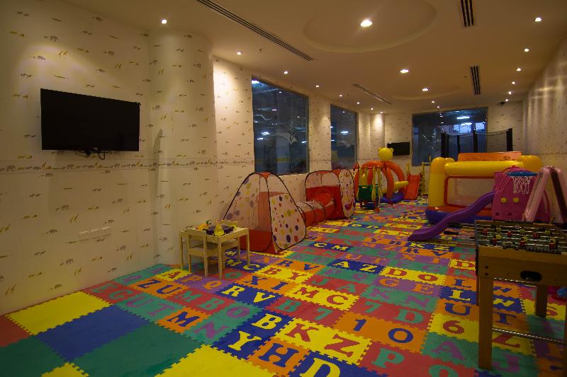 Rest Night Hotel Apartment- Alhamra - Havuz