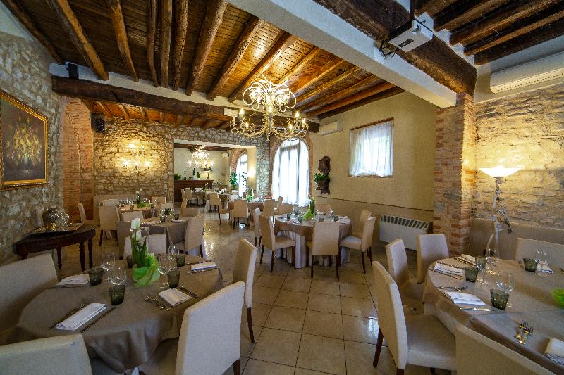 Palazzo Del Papa Agriturismo - Restoran