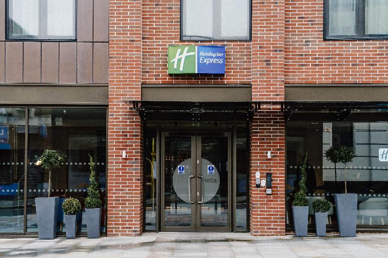 Holiday Inn Express Liverpool Central - Genel