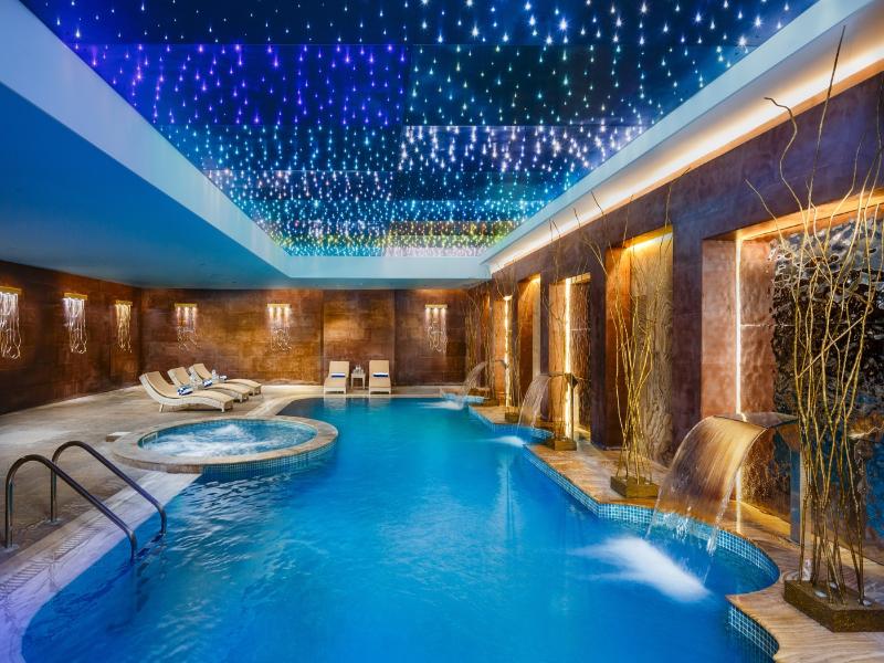 Millennium Place Doha - Havuz