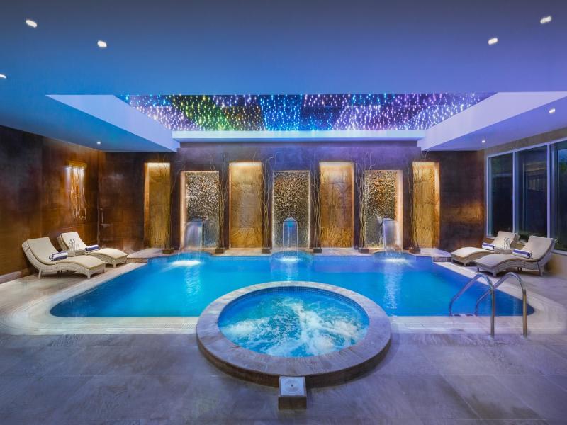 Millennium Place Doha - Havuz