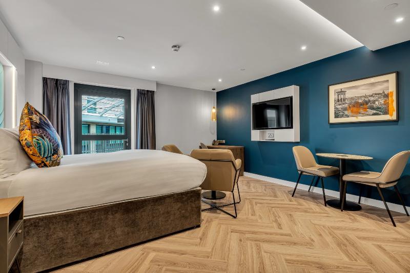 Roomzzz Edinburgh - Oda