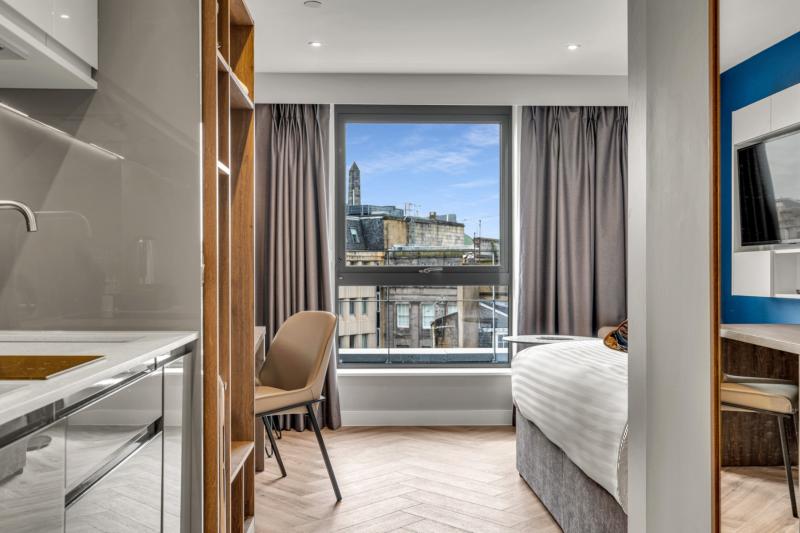 Roomzzz Edinburgh - Oda