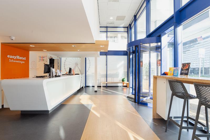 easyHotel The Hague Scheveningen Beach - Lobi