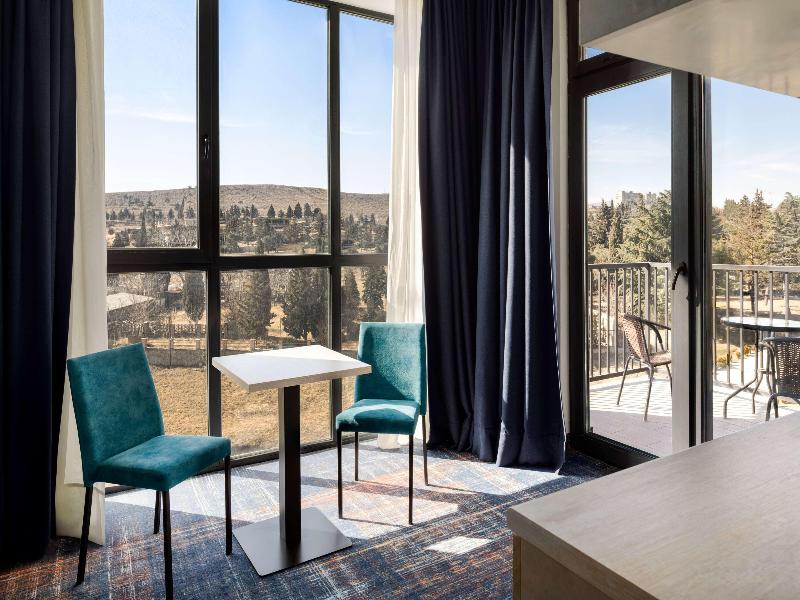 Gino Seaside Tbilisi Trademark Collection Wyndham - Oda