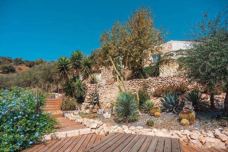 Azalo Country House - Genel