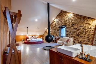 Cherry Sculpture Hotel fotoÄŸrafÄ±