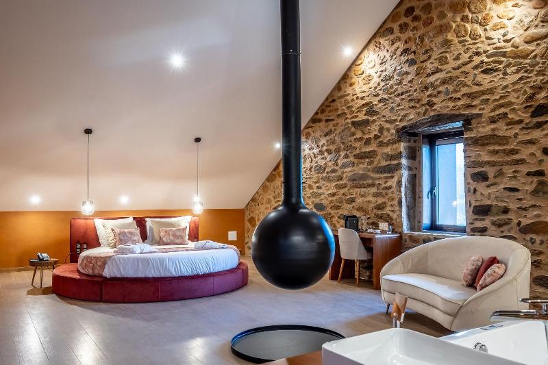 Cherry Sculpture Hotel - Oda