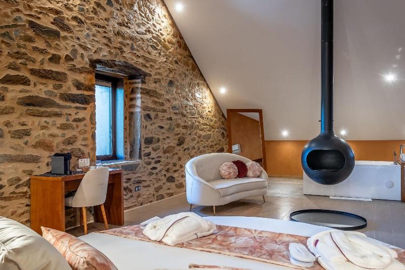 Cherry Sculpture Hotel - Oda