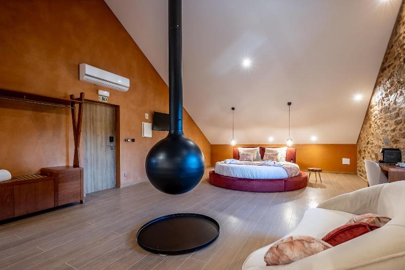 Cherry Sculpture Hotel - Oda