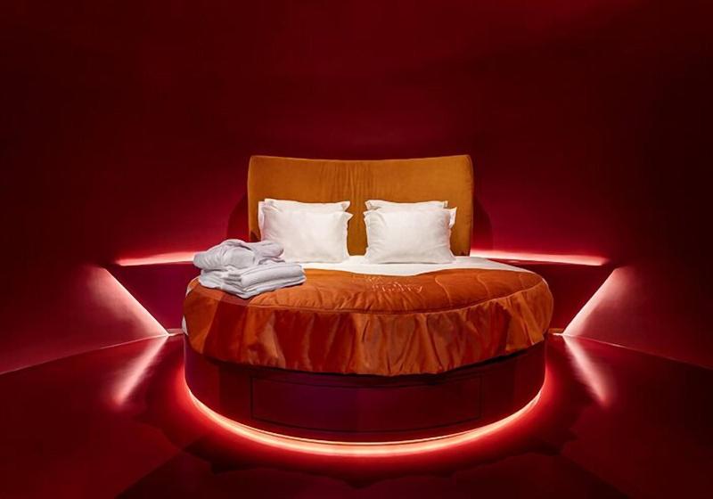 Cherry Sculpture Hotel - Oda