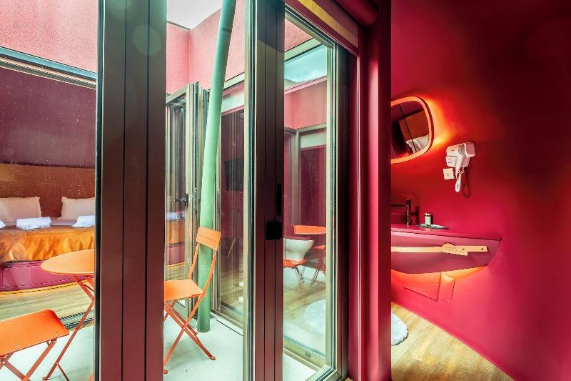 Cherry Sculpture Hotel - Oda
