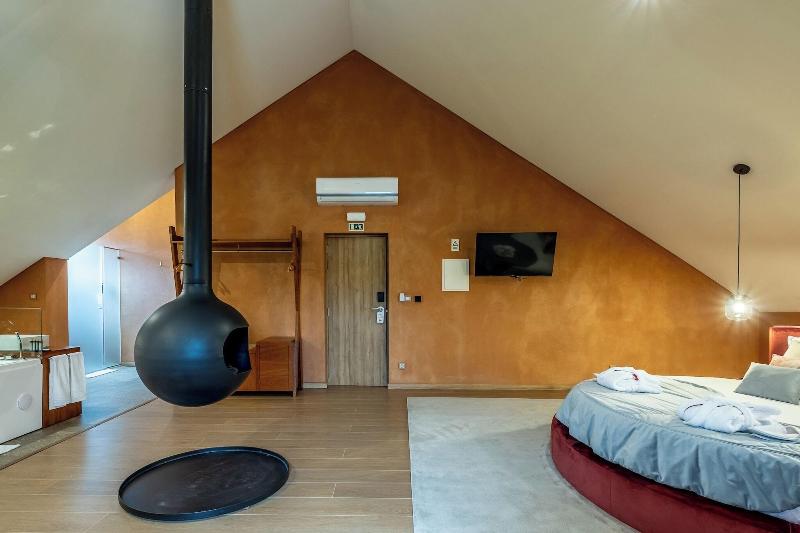 Cherry Sculpture Hotel - Oda