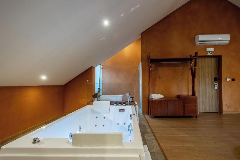 Cherry Sculpture Hotel - Oda