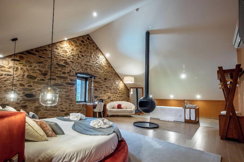 Cherry Sculpture Hotel - Oda