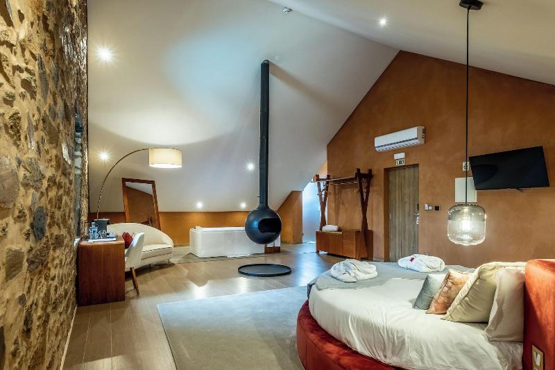 Cherry Sculpture Hotel - Oda