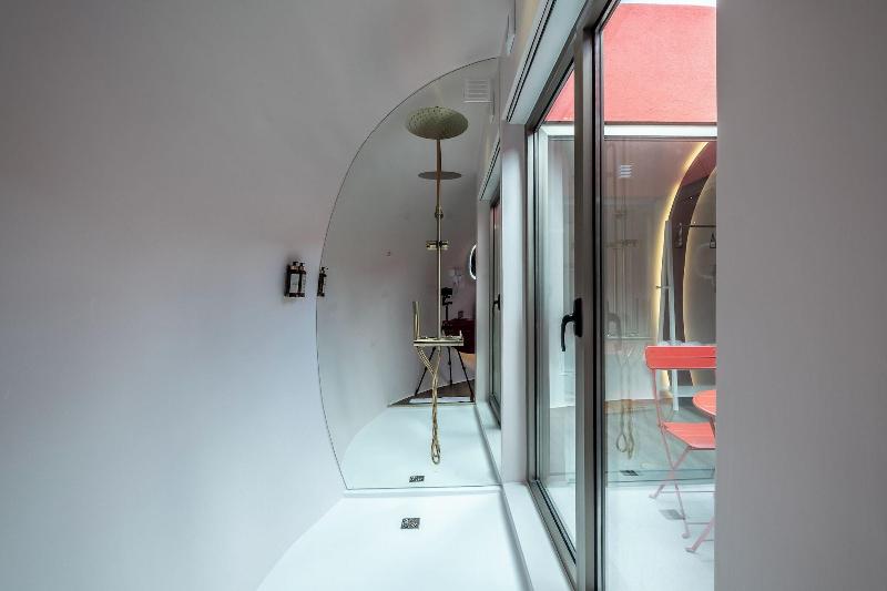 Cherry Sculpture Hotel - Oda