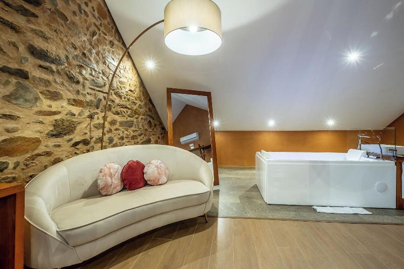 Cherry Sculpture Hotel - Oda