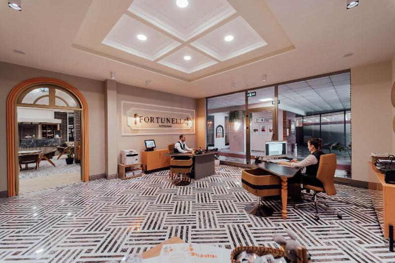 Fortunella Suites - Lobi