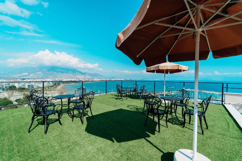 Fortunella Suites - Teras