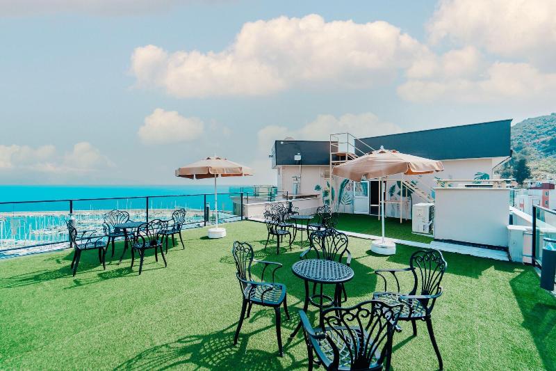 Fortunella Suites - Teras