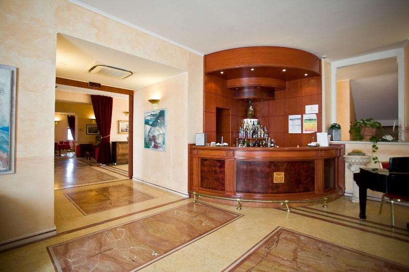 Hotel Relais Dei Normanni - Bar