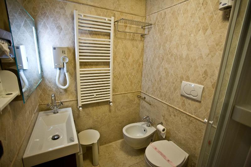 Hotel Relais Dei Normanni - Oda