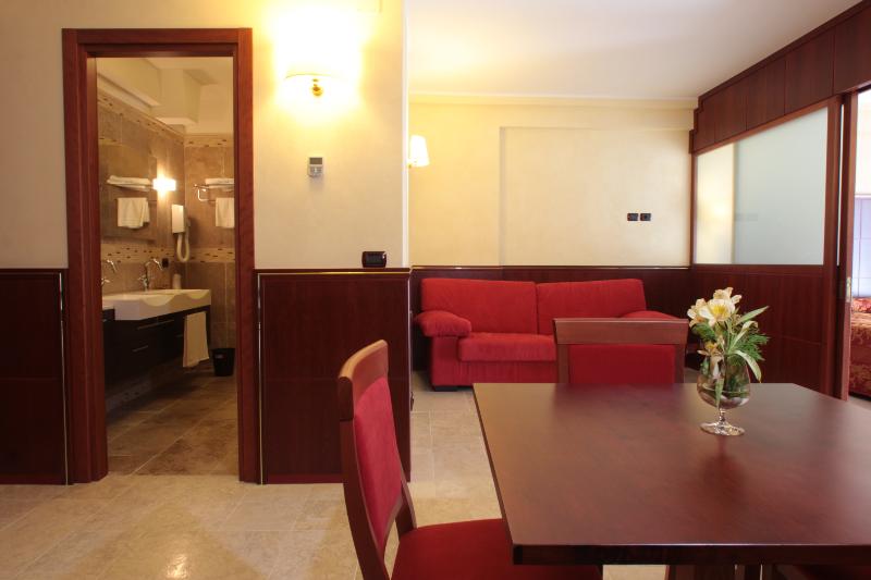 Hotel Relais Dei Normanni - Oda
