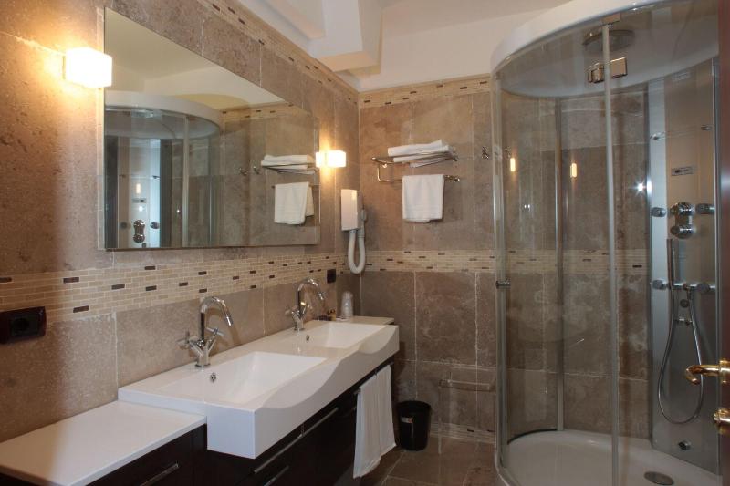 Hotel Relais Dei Normanni - Oda