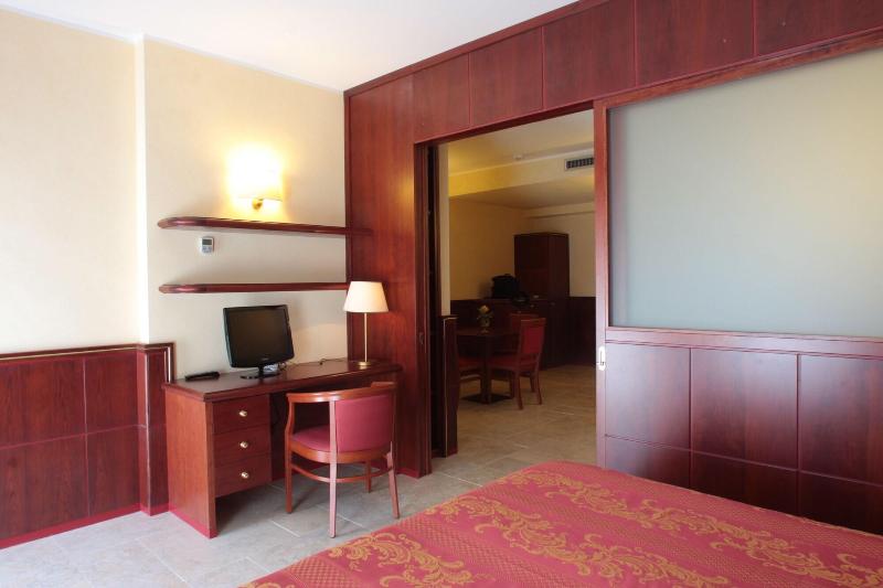 Hotel Relais Dei Normanni - Oda