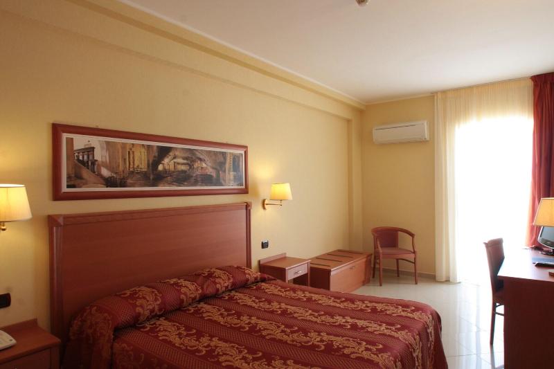 Hotel Relais Dei Normanni - Oda