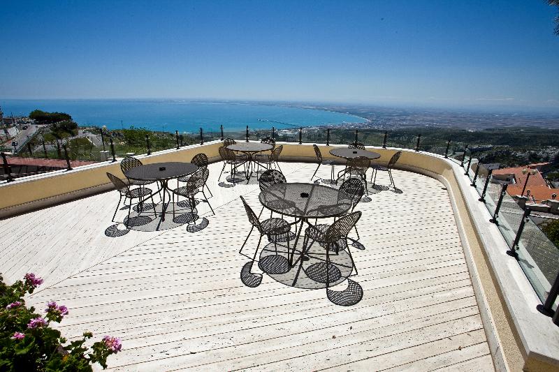 Hotel Relais Dei Normanni - Teras
