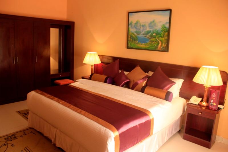 The Royal Garden Hotel - Oda