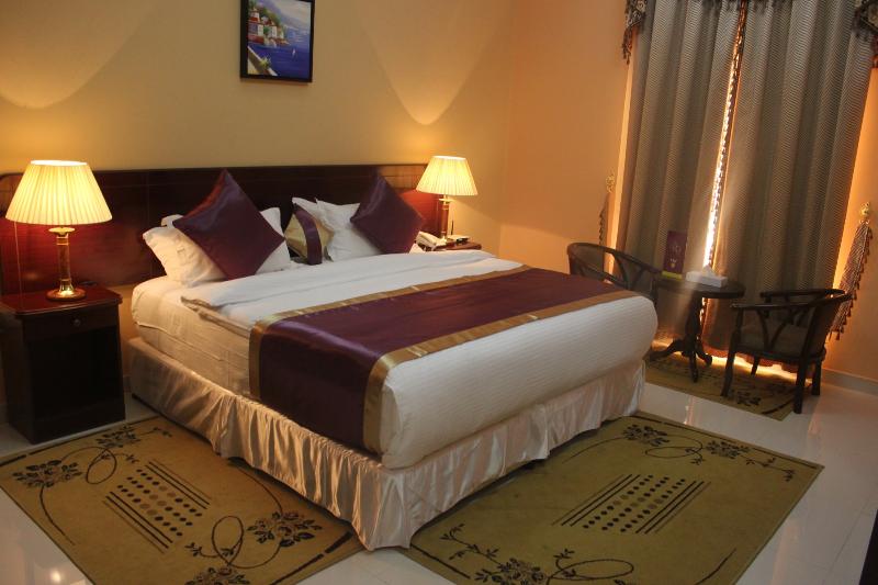 The Royal Garden Hotel - Oda