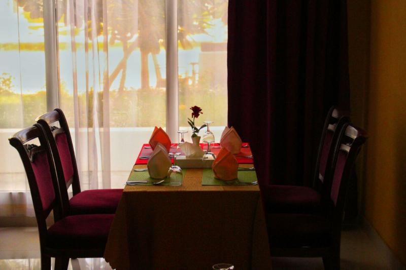 The Royal Garden Hotel - Restoran