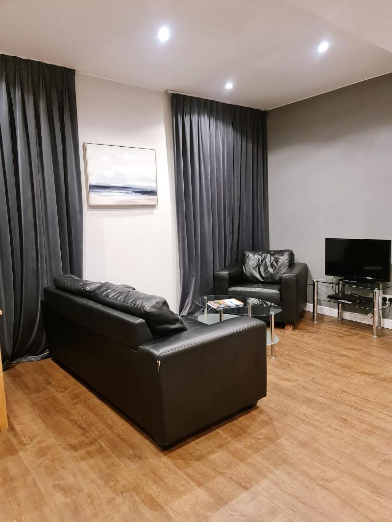 V City Aparthotels - Oda