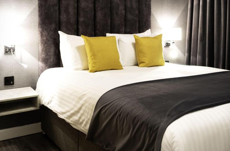 V City Aparthotels - Oda