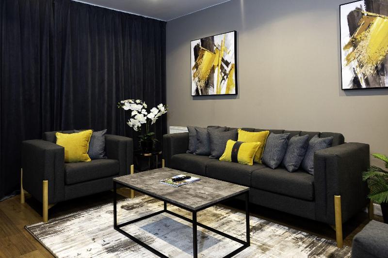 V City Aparthotels - Oda