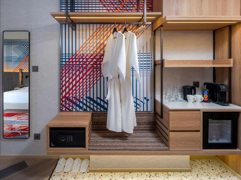 Mercure Bangkok Surawong - Oda