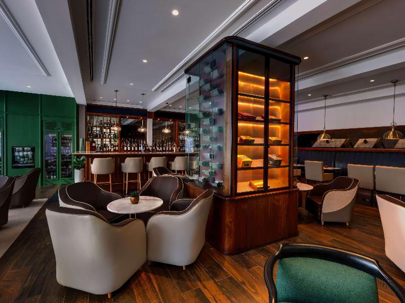 Sofitel Ras Al Khaimah Al Hamra Beach Resort - Bar