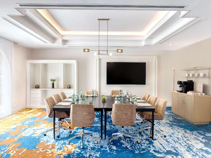 Sofitel Ras Al Khaimah Al Hamra Beach Resort - Toplantı