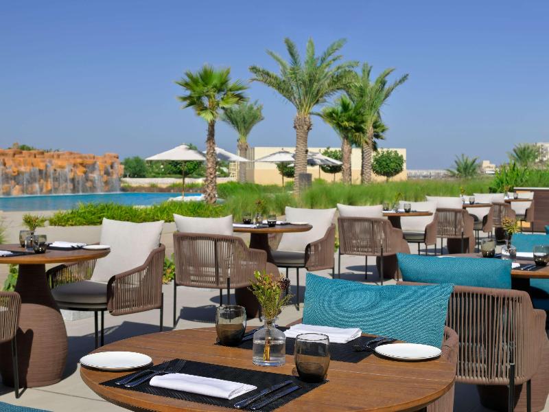 Sofitel Ras Al Khaimah Al Hamra Beach Resort - Restoran